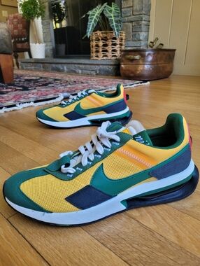 Nike Air Nax Pre Day Sneakers